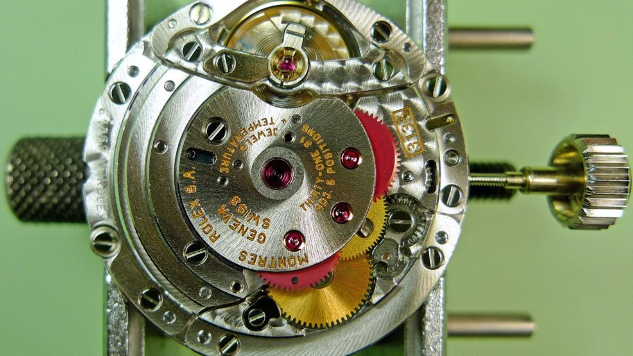 Rolex Movements: A Study in Simplicity 