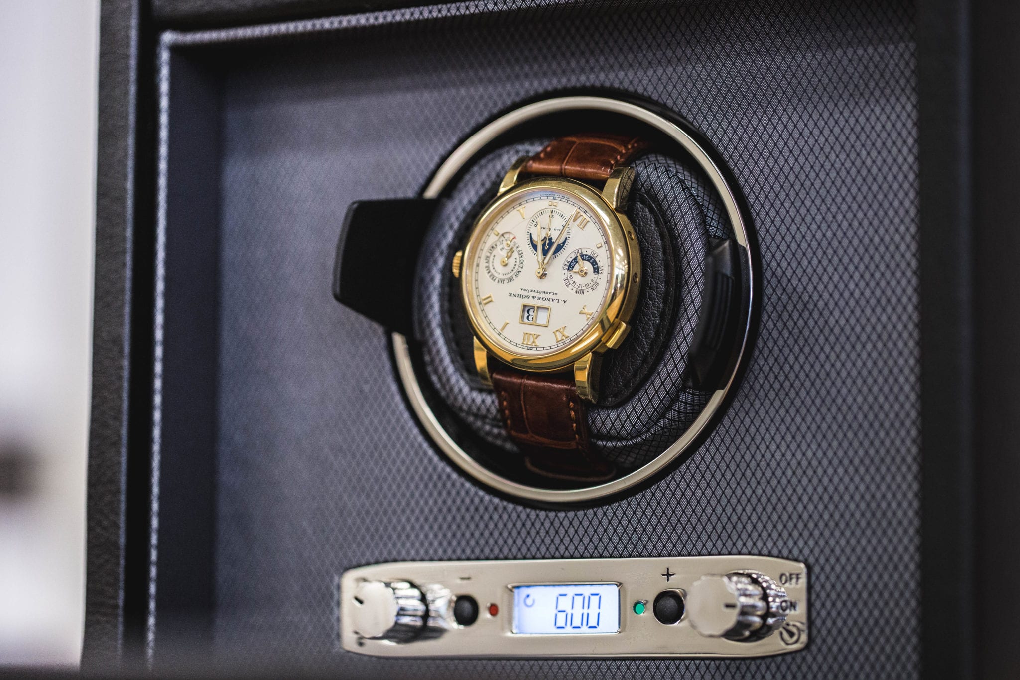 How to Use a Watch Winder | Crown 