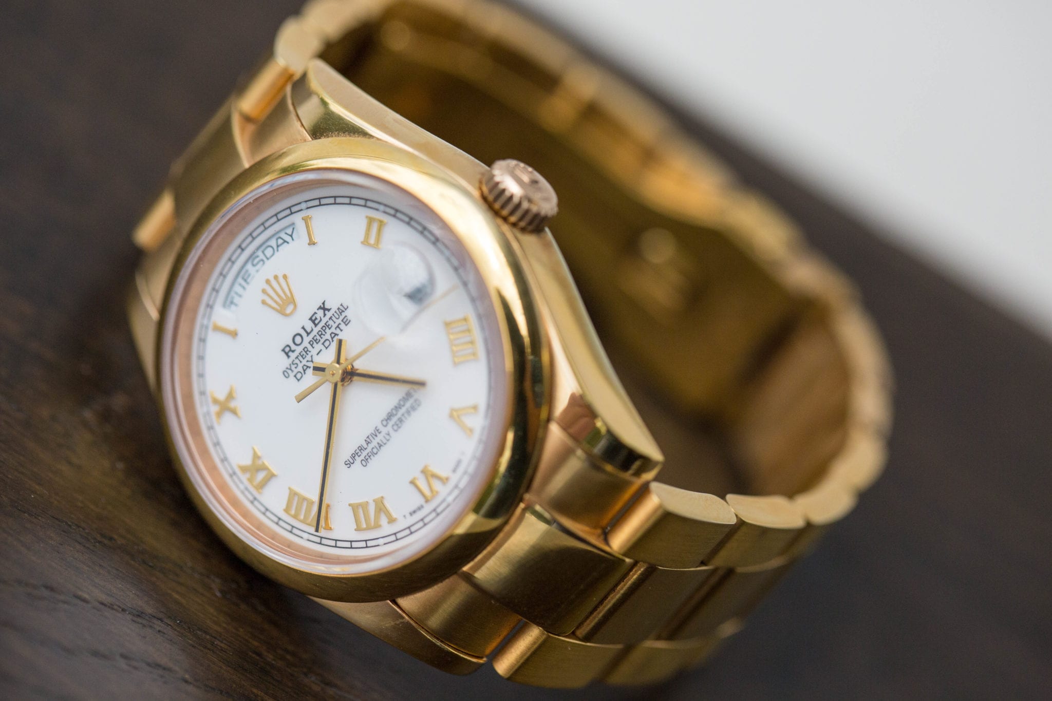 VIDEO] Real vs. Fake: Rolex Day-Date 