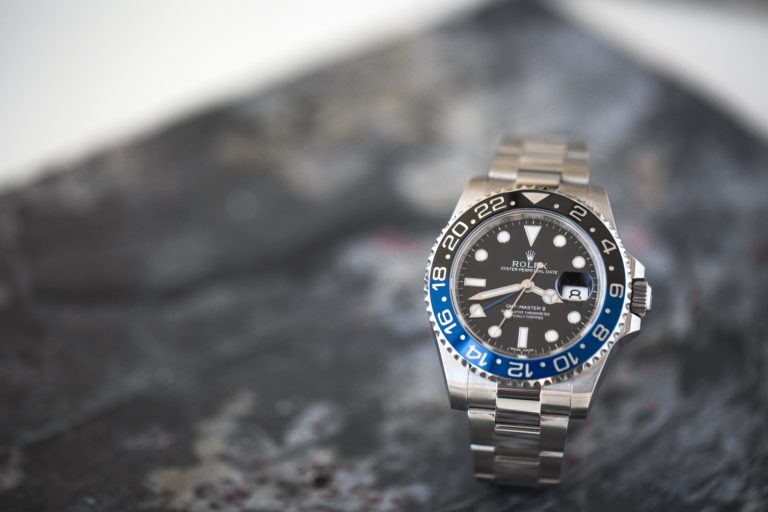 moonwatch vs submariner